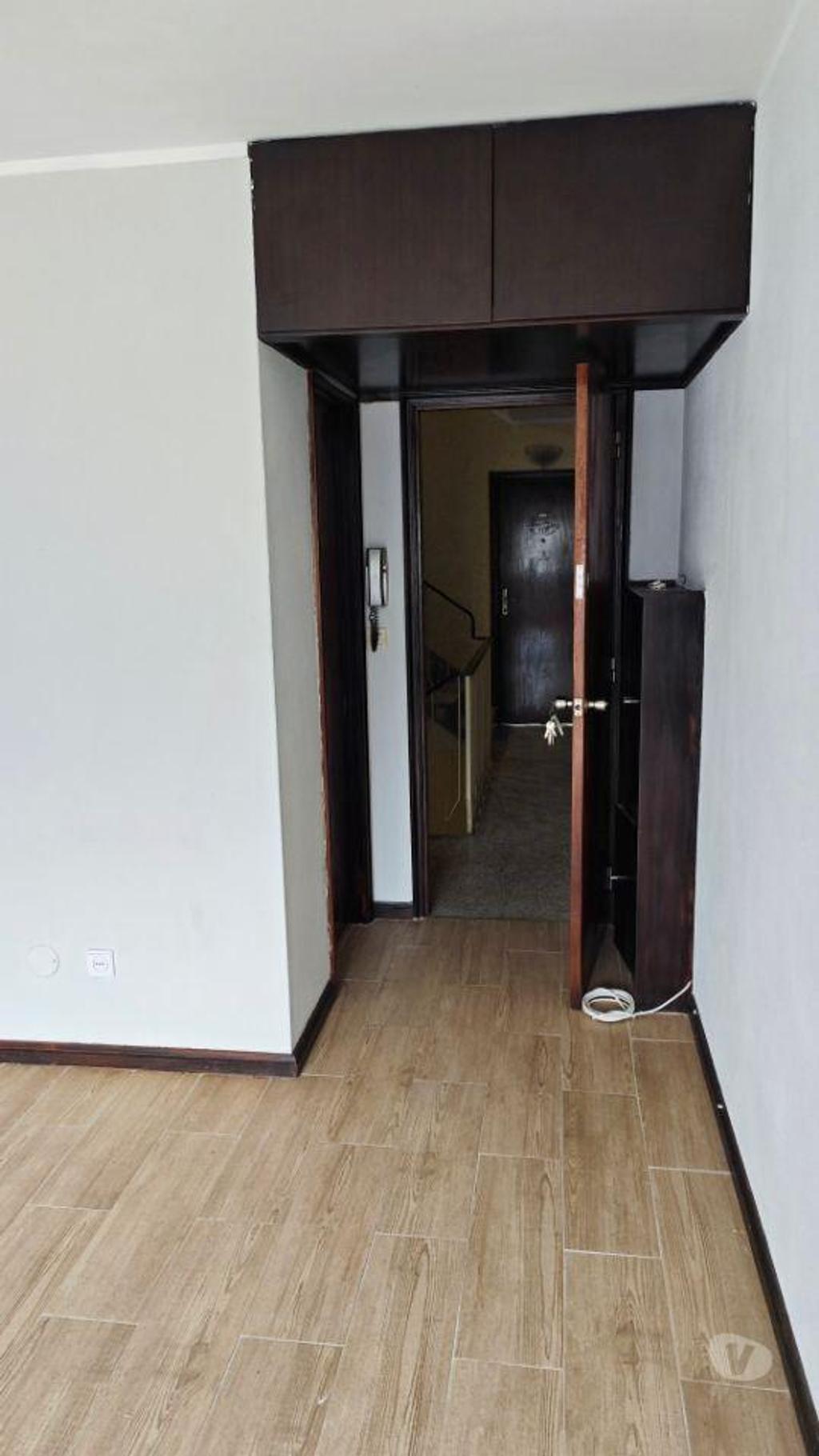 Aluguer Loja Matosinhos - Fotos para Escritório 20m2 Rua Brito Capelo Centro Matosinhos