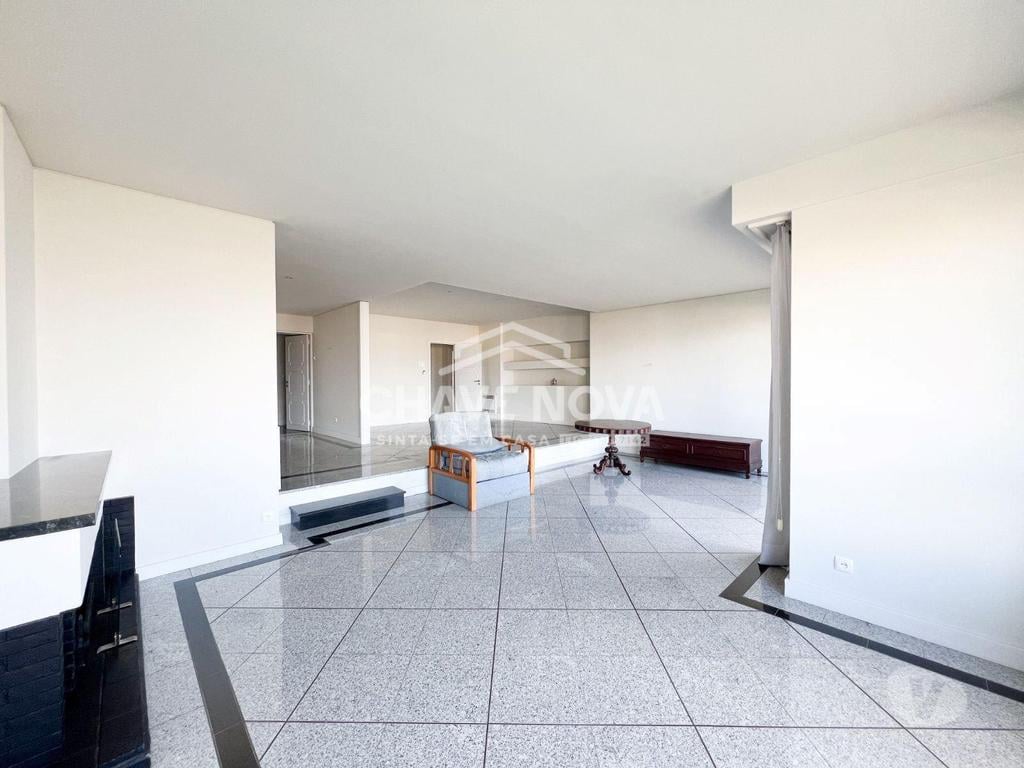 Apartamentos a venda Porto - Fotos para Porto-Apartamento T3+1 no Foco - Porto (PRTBV 00554)