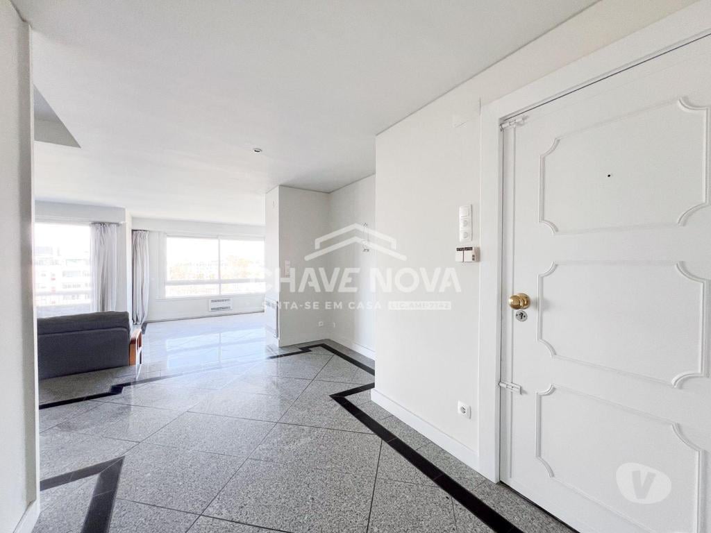 Apartamentos a venda Porto - Fotos para Porto-Apartamento T3+1 no Foco - Porto (PRTBV 00554)