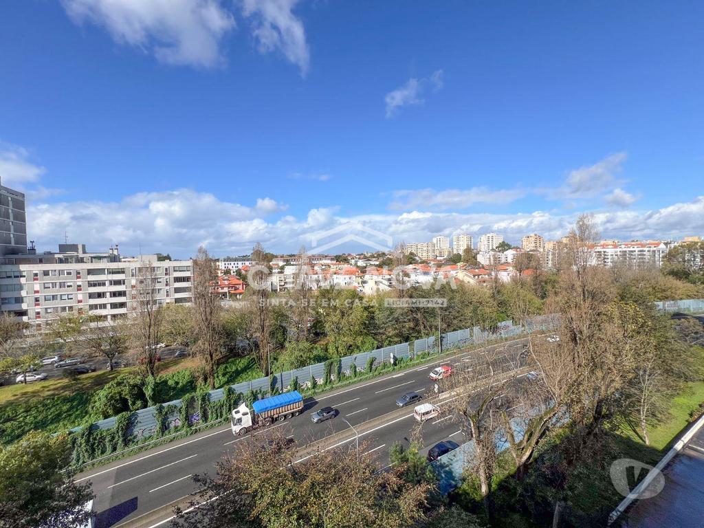 Apartamentos a venda Porto - Fotos para Porto-Apartamento T3+1 no Foco - Porto (PRTBV 00554)
