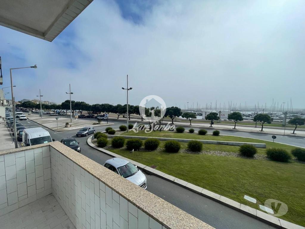 Apartamentos a venda Póvoa de Varzim - Fotos para Apartamento T1+1 Remodelado na 1ª linha da Póvoa de Varzim