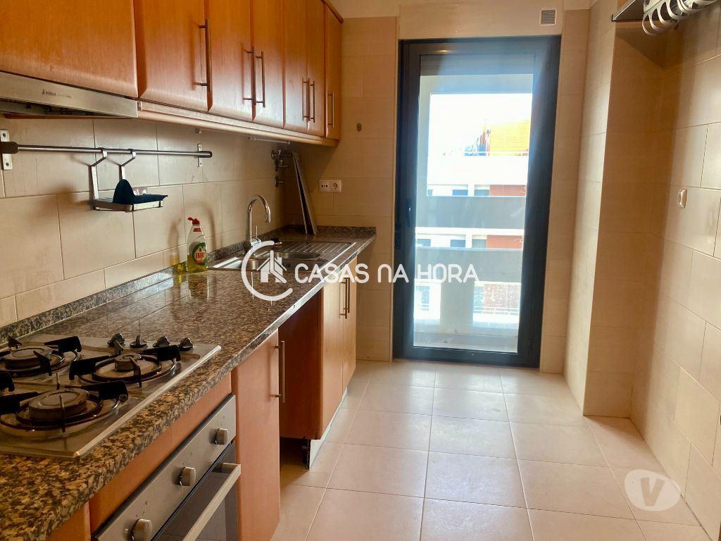 Apartamentos a venda Almada - Fotos para T3 na Qta do Bom Retiro, em Vale Figueira com Arrecadação