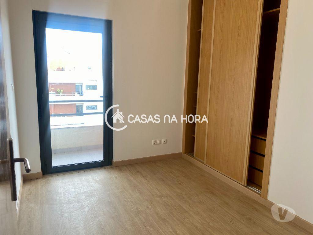 Apartamentos a venda Almada - Fotos para T3 na Qta do Bom Retiro, em Vale Figueira com Arrecadação