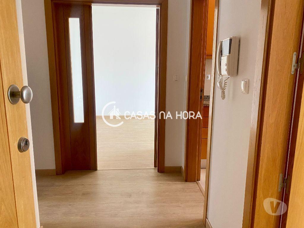 Apartamentos a venda Almada - Fotos para T3 na Qta do Bom Retiro, em Vale Figueira com Arrecadação