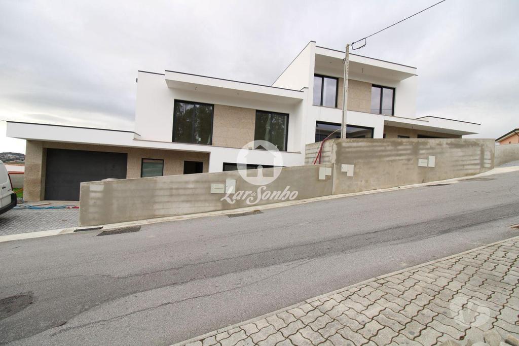 Apartamentos a venda Vila Nova de Famalicão - Fotos para Vila-nova-de-famalicao-Moradia geminada T2 Lemenhe (240-M-24785)