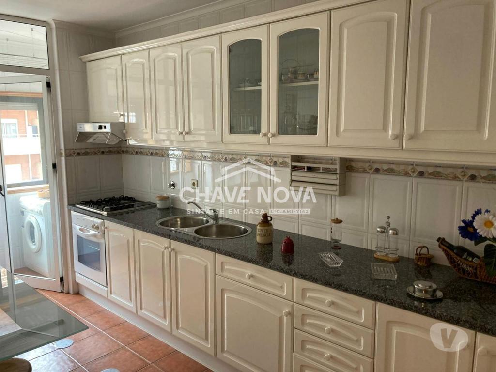 Apartamentos a venda Vila Nova de Gaia - Fotos para Apartamento T1 próximo Parque Biológico de Gaia (AR 04342)