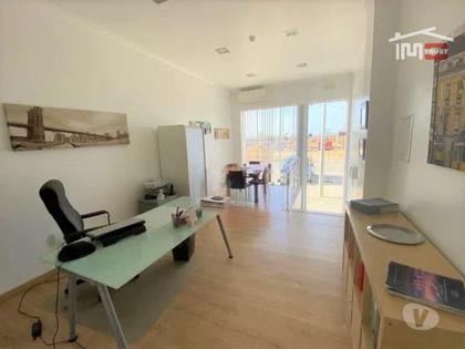 Comprar Loja - Fotos para Loja com Arrecadação e Garagem Ideal para Escritório ou Estética