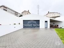 Fotos para Moradia Térrea T3 com 3 Suítes, Arquitetura Moderna, Piso