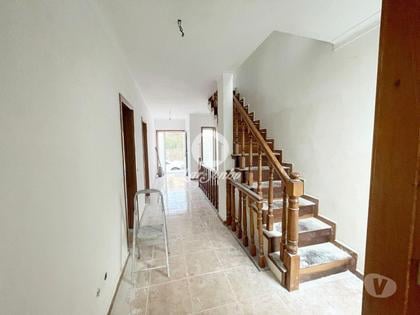 Apartamentos a venda - Fotos para Moradia Gaveto COMO NOVA T3 com Garagem Fechada em Gondifelos -