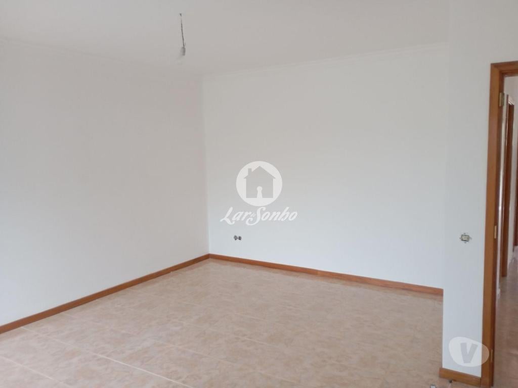 Apartamentos a venda Vila Nova de Famalicão - Fotos para Vila-nova-de-famalicao-Moradia T3 em Famalicão (265-M-01672)