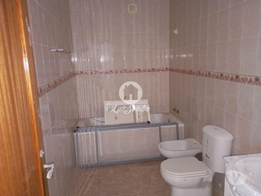 Apartamentos a venda Vila Nova de Famalicão - Fotos para Vila-nova-de-famalicao-Moradia T3 em Famalicão (265-M-01672)