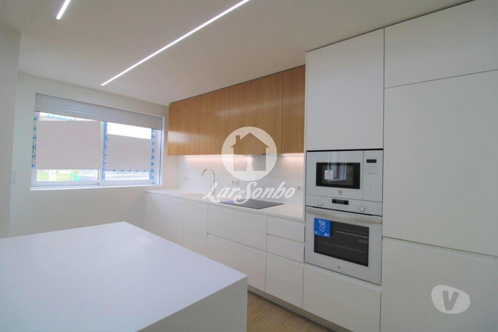 Apartamentos a venda Vila Nova de Famalicão - Fotos para Apartamento T3 como novo com L.G. no CENTRO da Cidade de