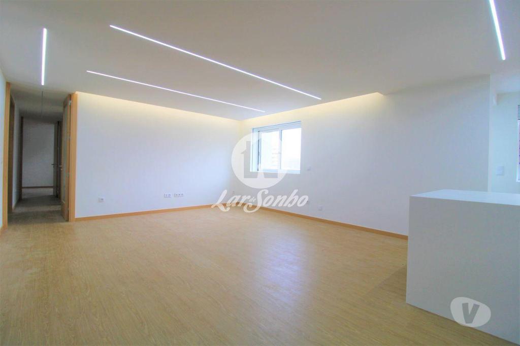 Apartamentos a venda Vila Nova de Famalicão - Fotos para Apartamento T3 como novo com L.G. no CENTRO da Cidade de