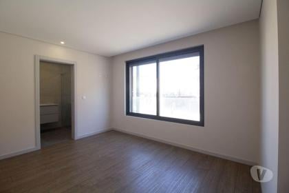 Casas a venda - Fotos para Porto-T2 Novo na Avenida da Boavista (LUX 00110)