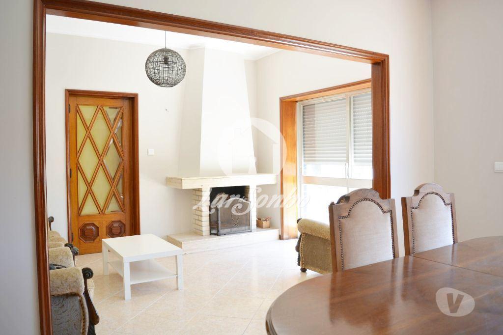 Apartamentos a venda Vila Nova de Famalicão - Fotos para Moradia Ind. M3 C Garagem Fechada em Brufe (240-M-18633)