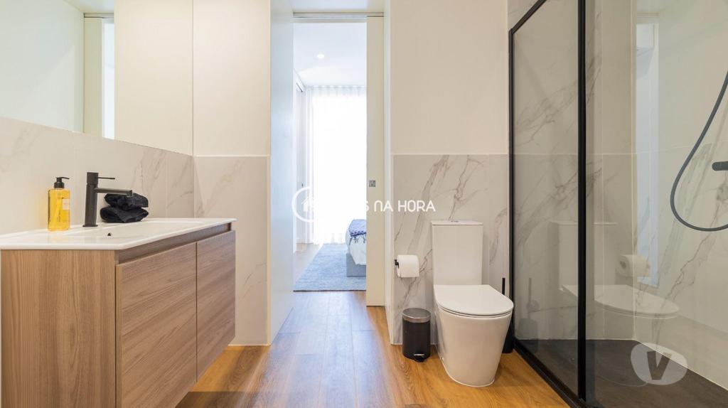 Imóveis para alugar Porto - Fotos para T1 mobilado e equipado próximo da Torre dos Clérigos - Porto