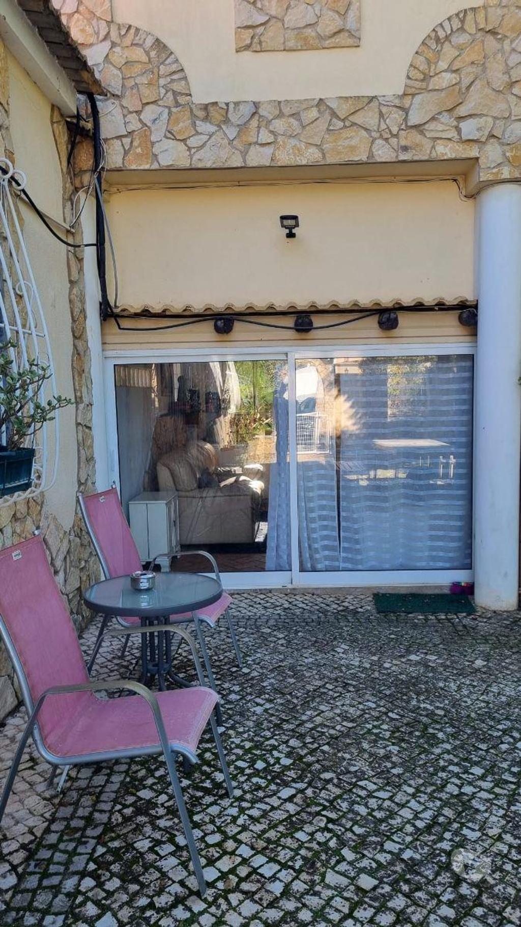 Imóveis para alugar Silves - Fotos para Apartamento T1 para Arrendamento Anual em Messines com...