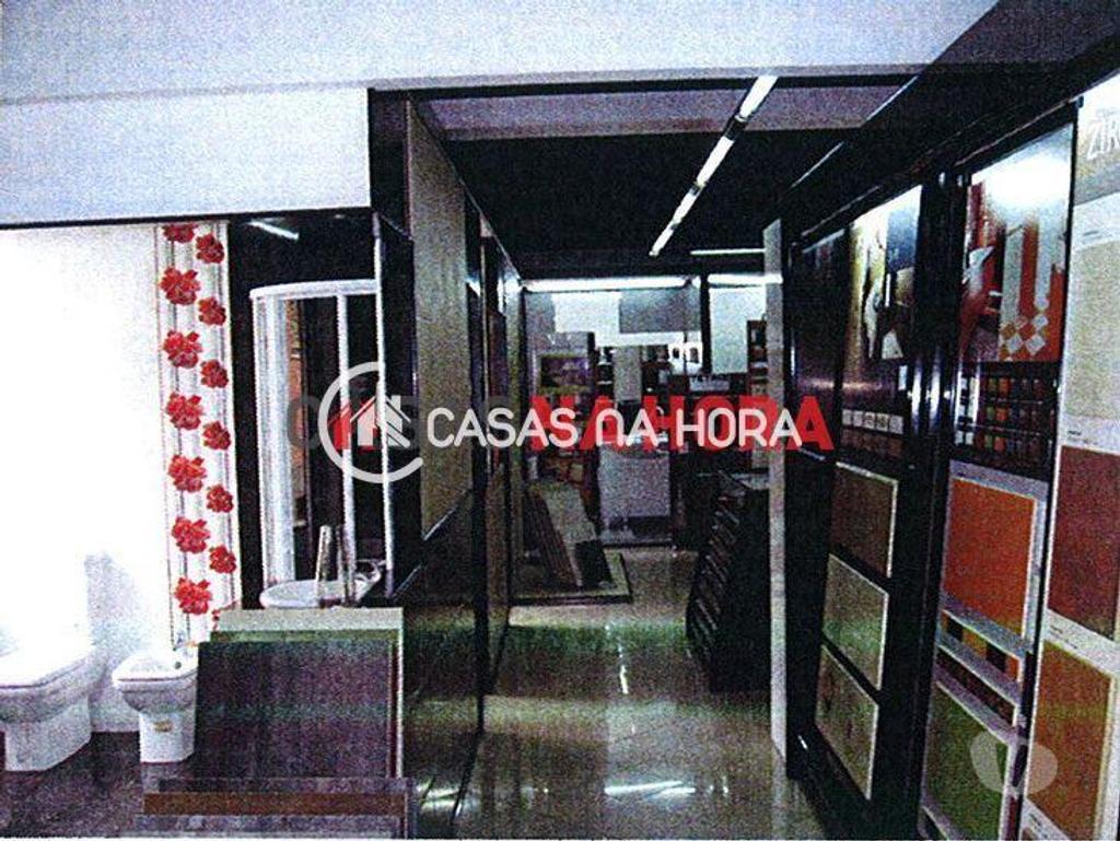 Comprar Loja Vila Nova de Gaia - Fotos para 2 lojas comerciais em pleno centro de Gaia próximo ao El...