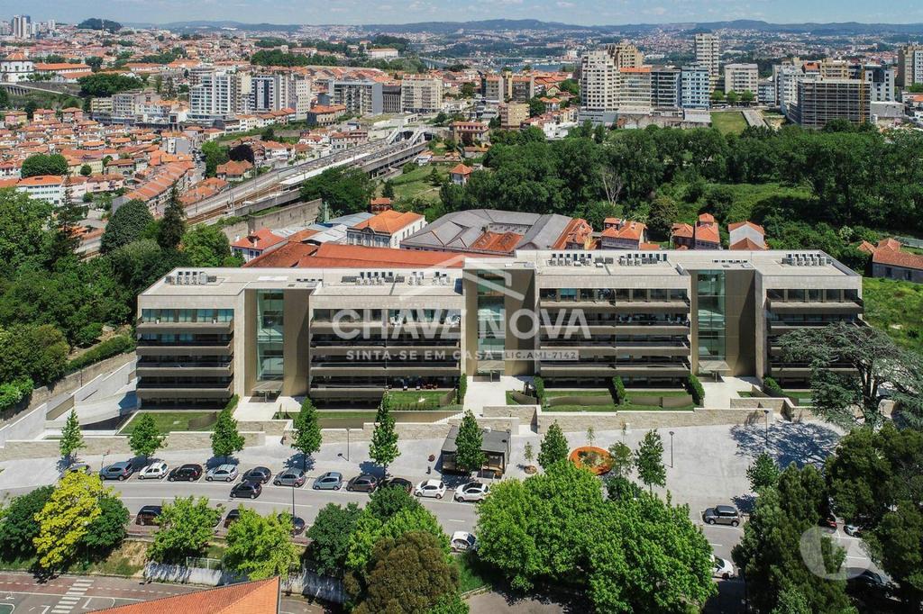 Apartamentos a venda Vila Nova de Gaia - Fotos para Apartamento T4 Penthouse c 3 Lugares de Garagem em Santa