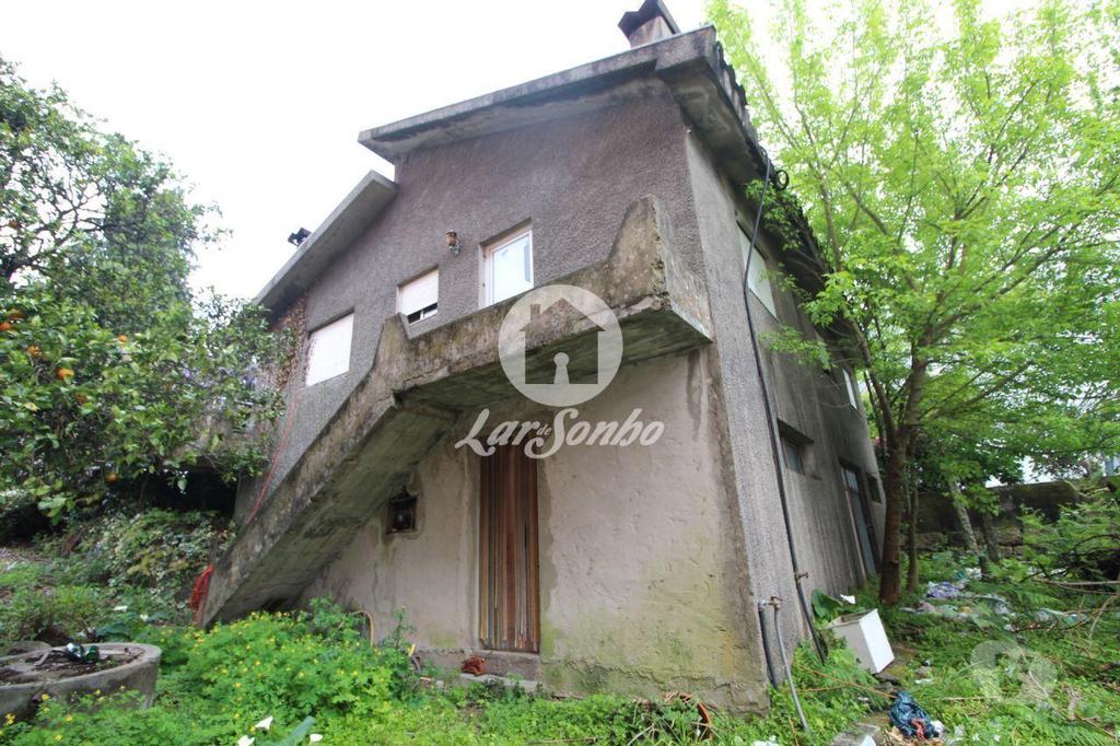 Apartamentos a venda Vila Nova de Famalicão - Fotos para Moradia p restauro c 1729m2 no Louro, Vila Nova de Famalicão