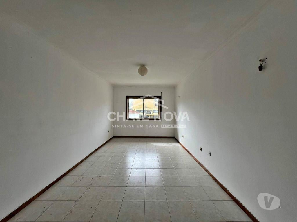 Apartamentos a venda Vila Nova de Gaia - Fotos para Apartamento T3 c Garagem Box em Canelas (Rechousa) (GN 01783)