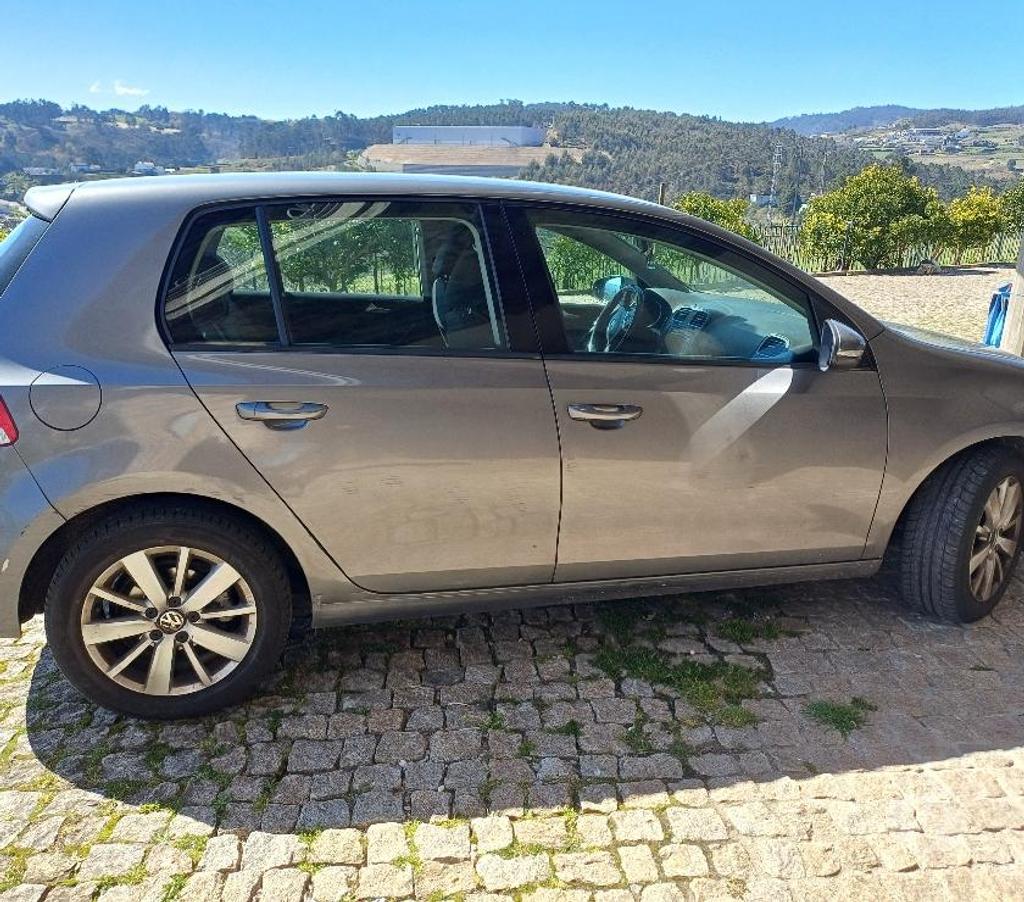 Seminovos Marco de Canaveses - Fotos para Vende-se Carro tipo passageiros. Golff.