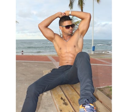 Acompanhantes & Massagem - Fotos para Max Massagista Temporada em Porto