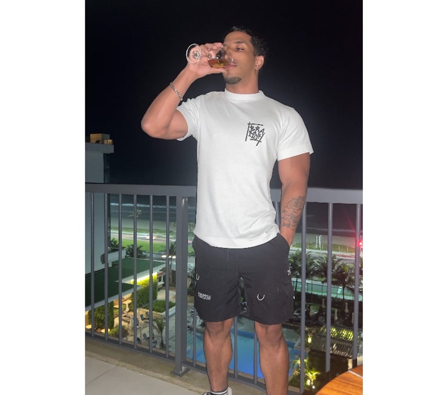 Garotos de programa Lisboa São João - Fotos para ERICK LOPES XXL