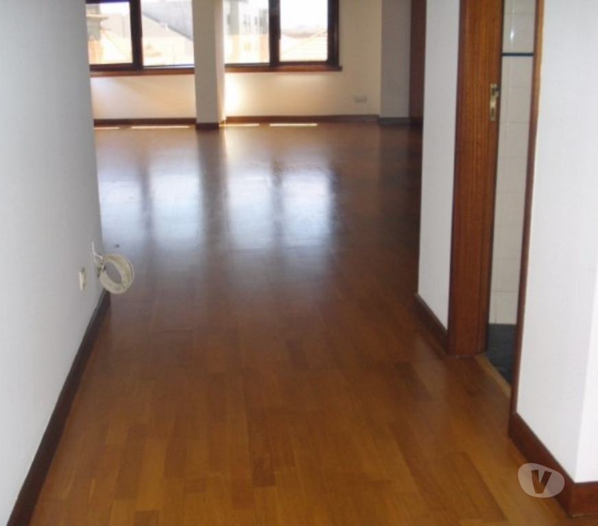 Aluguer Loja Póvoa de Varzim - Fotos para Escritório com 83m2 centro cidade Póvoa de Varzim