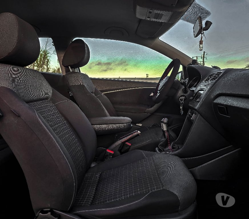 Seminovos Leiria - Fotos para Volkswagen Polo 1.4 TDI Bluemotion (6R) – 2014