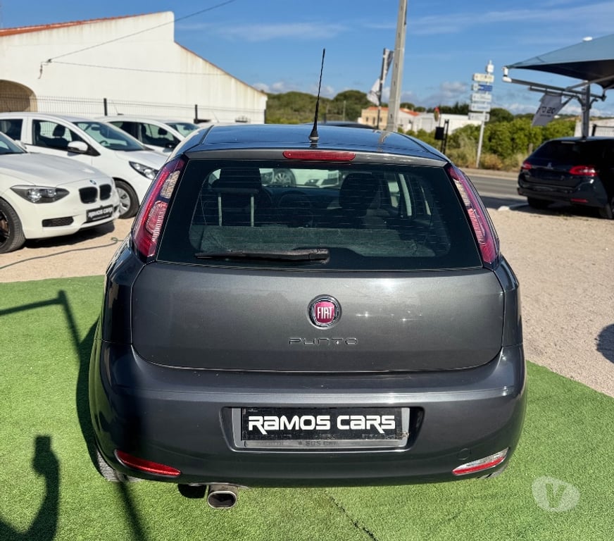 Seminovos Albufeira - Fotos para Punto 1.2 2014 gasolina €6.900 ou €120 mês sem entrada