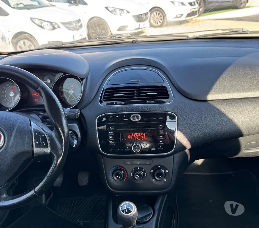 Seminovos Albufeira - Fotos para Punto 1.2 2014 gasolina €6.900 ou €120 mês sem entrada