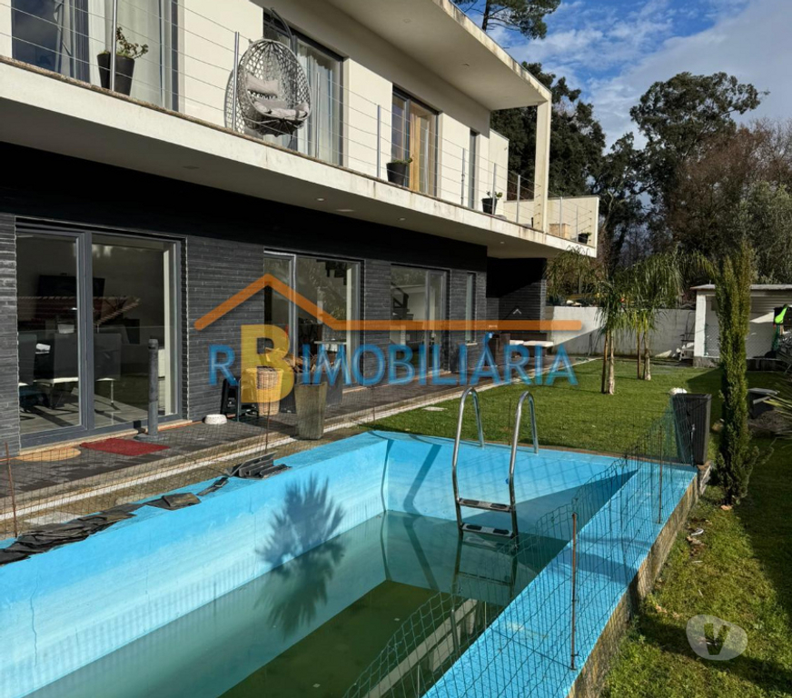Apartamentos a venda Arouca - Fotos para Moradia V3com piscina em Urrô